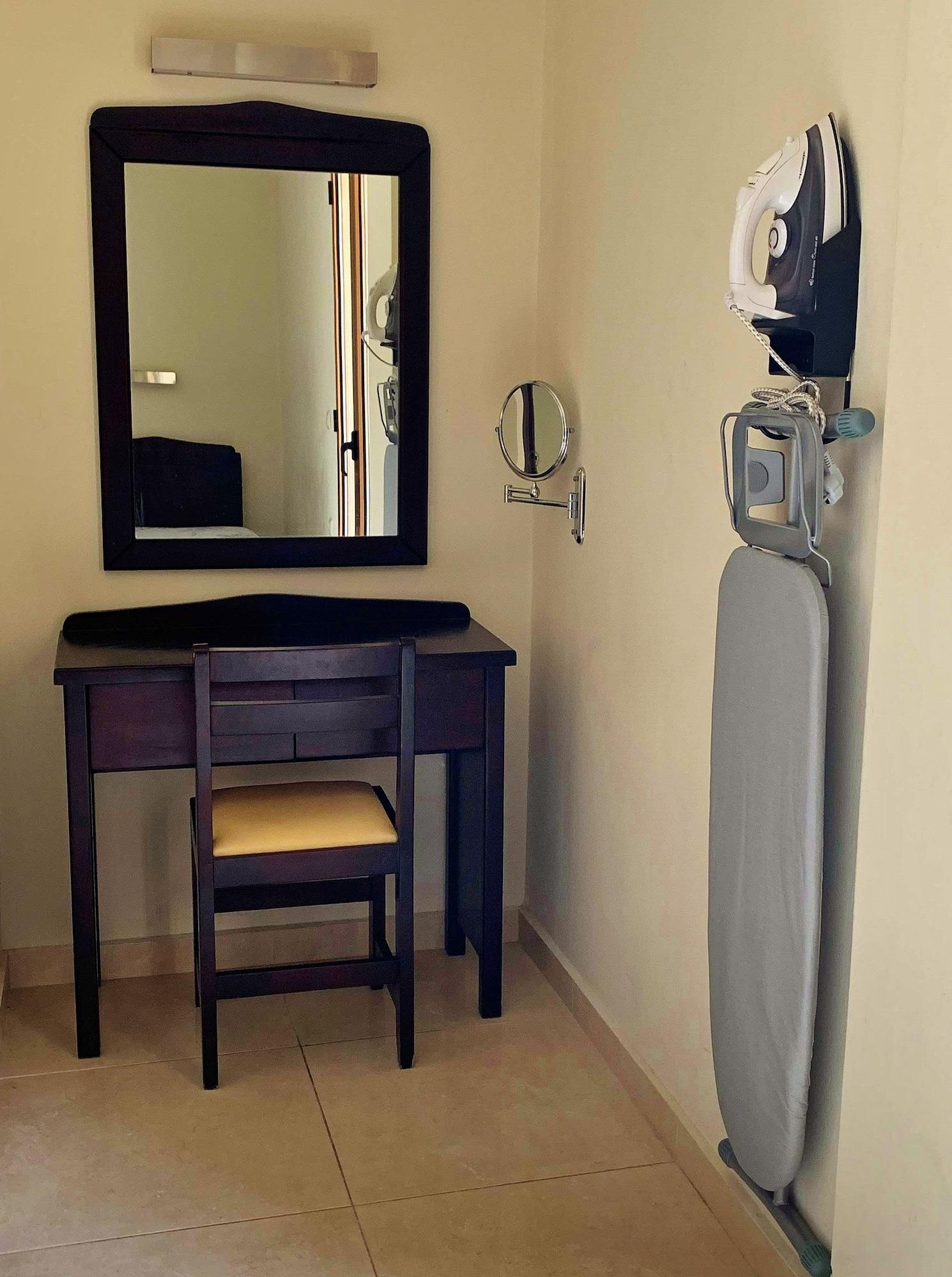 24 Seven Boutique Hotel Malia Buitenkant foto