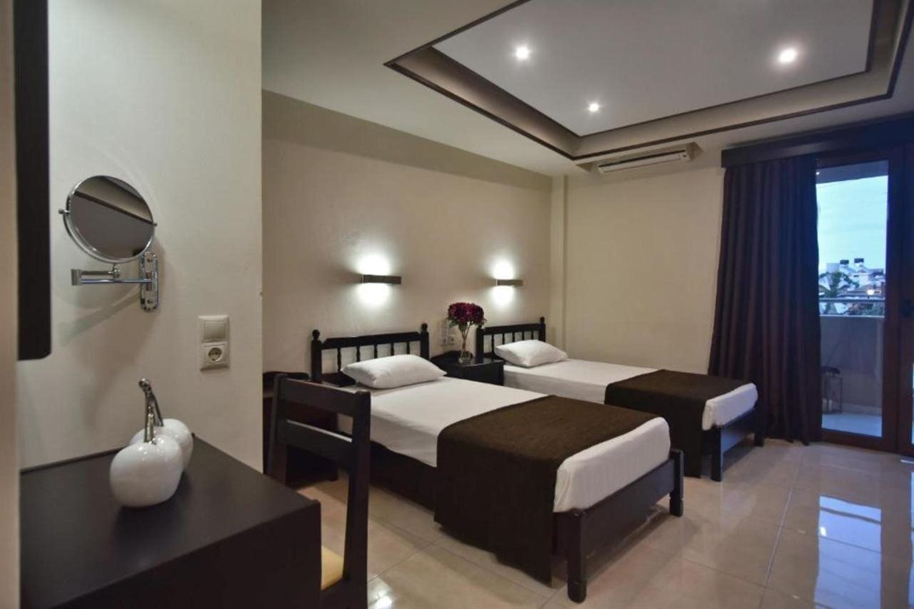 24 Seven Boutique Hotel Malia Buitenkant foto